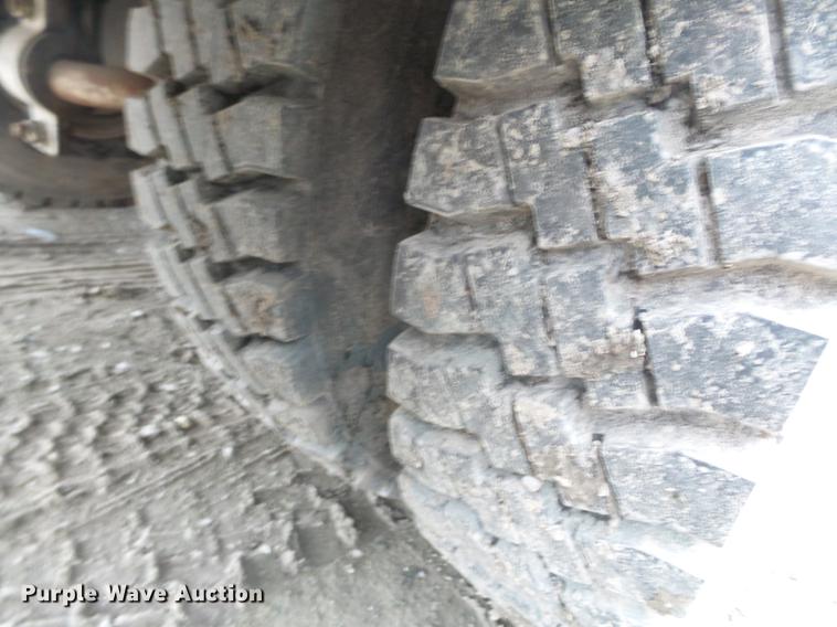 image for item DD2402 1995 Chevrolet Kodiak C6500 service truck with crane