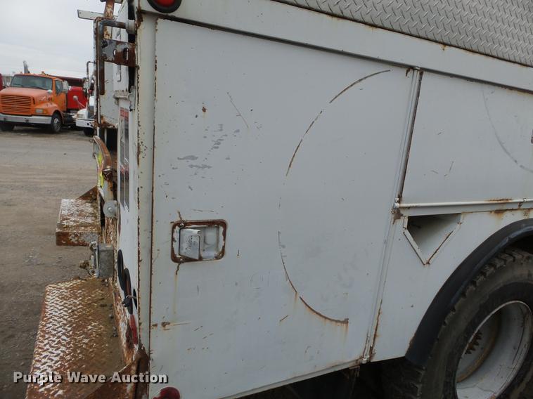 image for item DD2402 1995 Chevrolet Kodiak C6500 service truck with crane