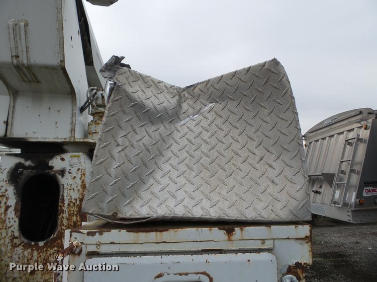 image for item DD2402 1995 Chevrolet Kodiak C6500 service truck with crane