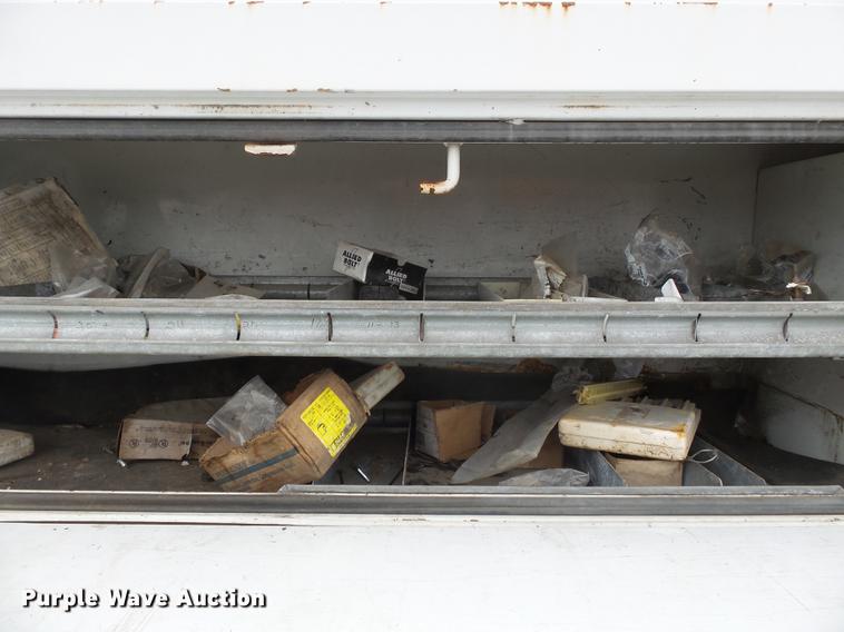 image for item DD2402 1995 Chevrolet Kodiak C6500 service truck with crane