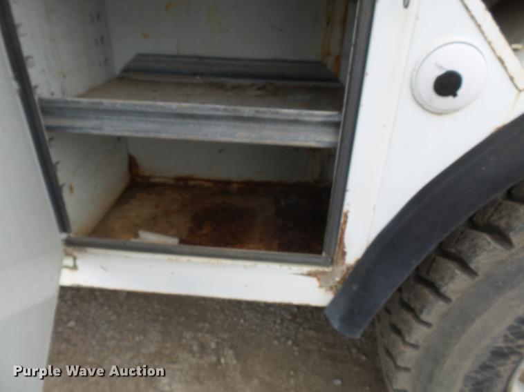 image for item DD2402 1995 Chevrolet Kodiak C6500 service truck with crane