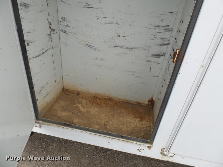 image for item DD2402 1995 Chevrolet Kodiak C6500 service truck with crane