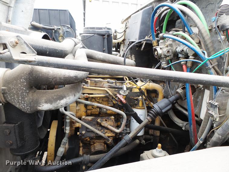 image for item DD2402 1995 Chevrolet Kodiak C6500 service truck with crane