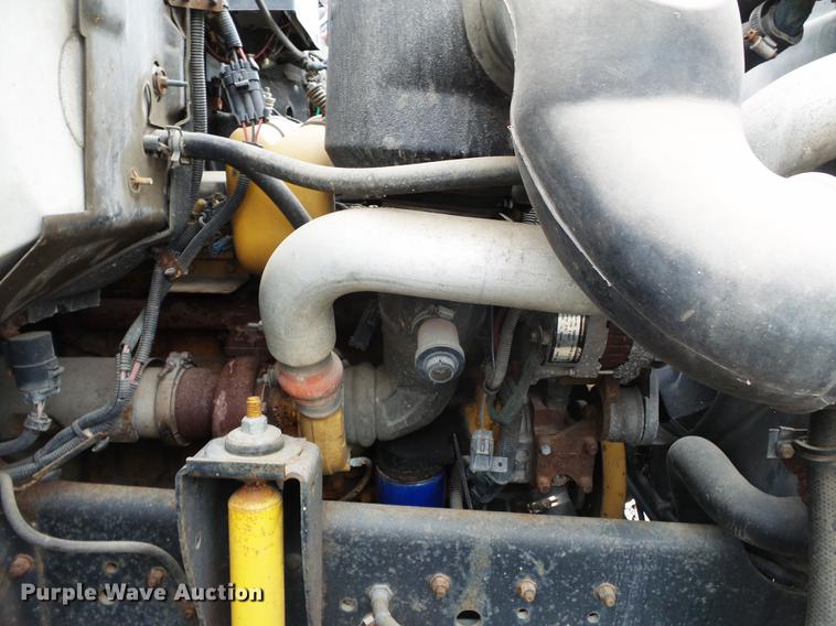 image for item DD2402 1995 Chevrolet Kodiak C6500 service truck with crane