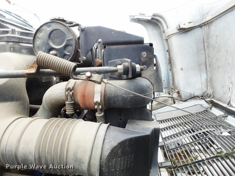 image for item DD2402 1995 Chevrolet Kodiak C6500 service truck with crane