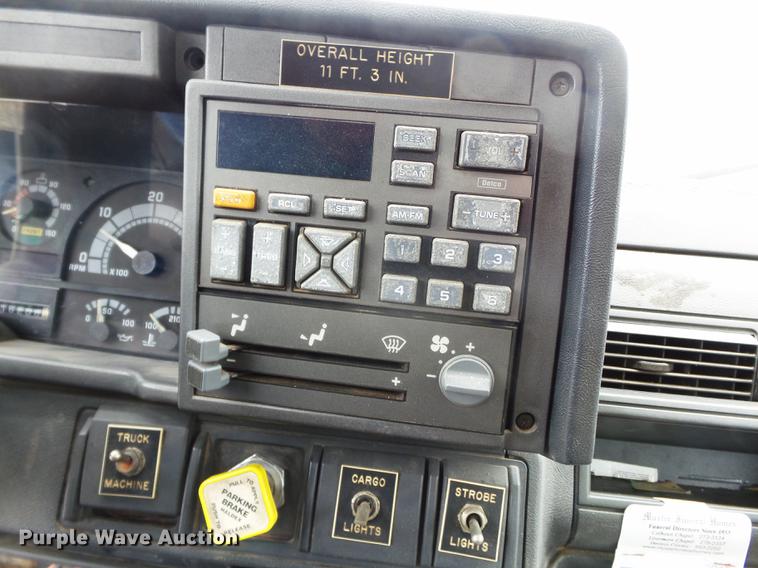 image for item DD2402 1995 Chevrolet Kodiak C6500 service truck with crane