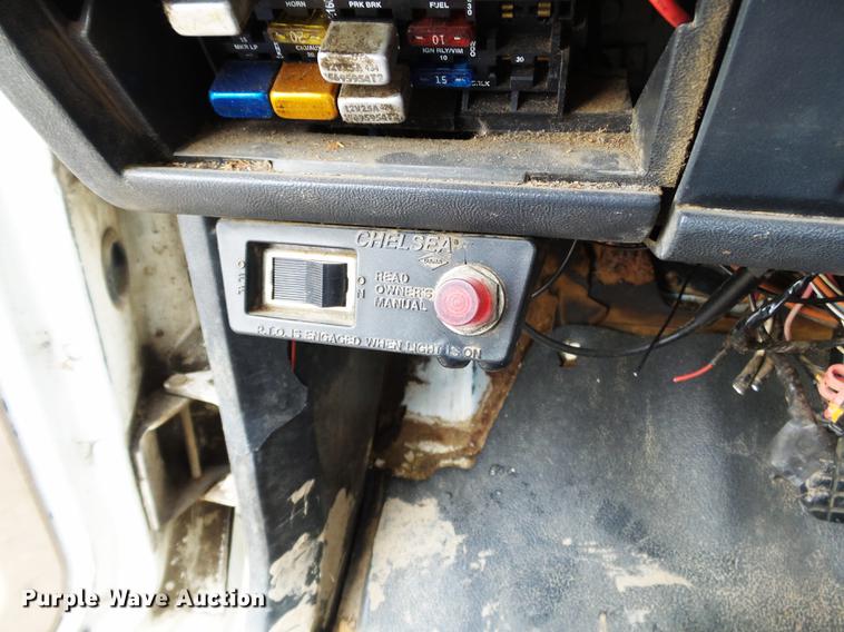 image for item DD2402 1995 Chevrolet Kodiak C6500 service truck with crane