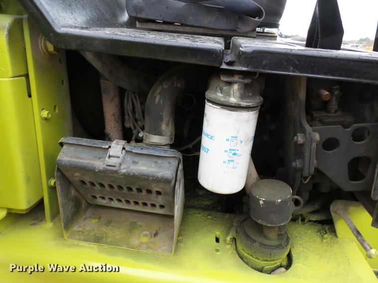 image for item DD2403 Clark GPX30 forklift