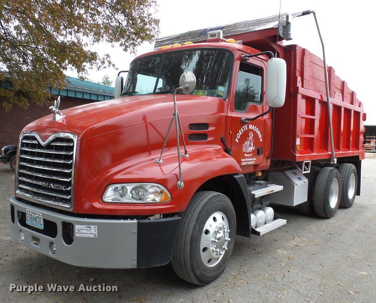 image for item DD2404 2011 Mack CXU613 dump truck