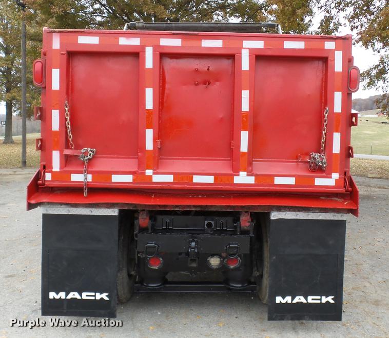 image for item DD2404 2011 Mack CXU613 dump truck