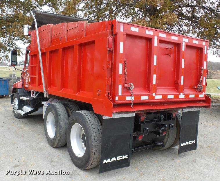 image for item DD2404 2011 Mack CXU613 dump truck