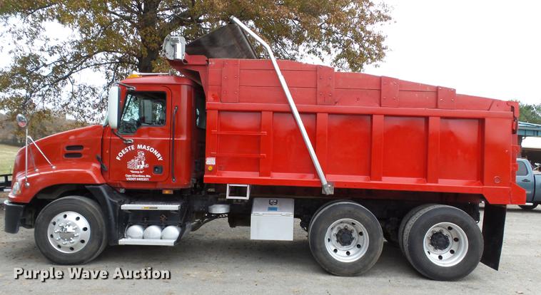 image for item DD2404 2011 Mack CXU613 dump truck