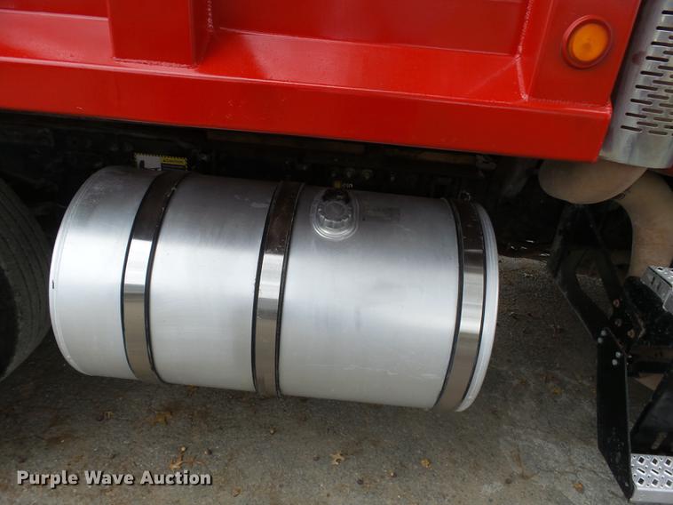 image for item DD2404 2011 Mack CXU613 dump truck