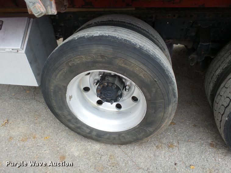 image for item DD2404 2011 Mack CXU613 dump truck