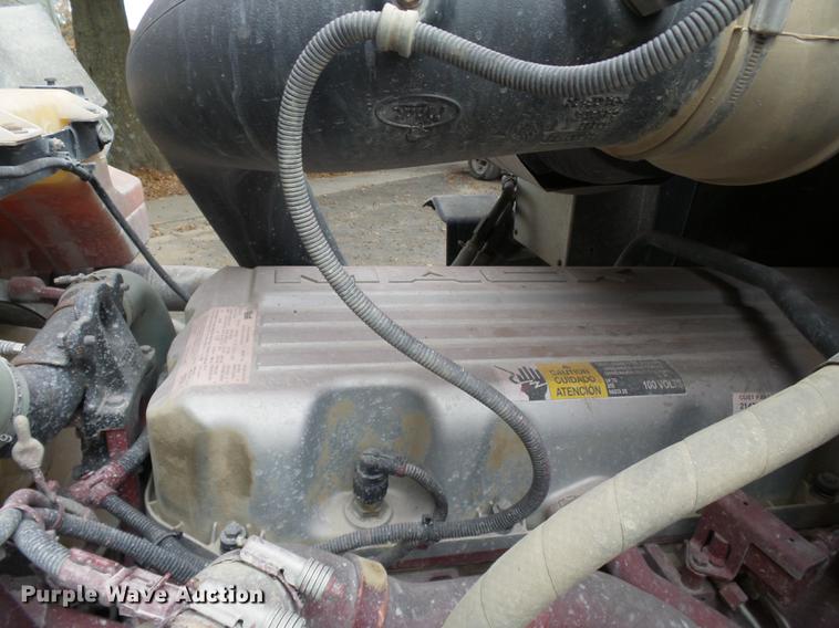 image for item DD2404 2011 Mack CXU613 dump truck