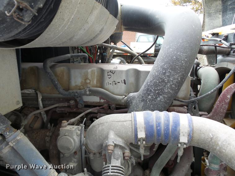 image for item DD2404 2011 Mack CXU613 dump truck