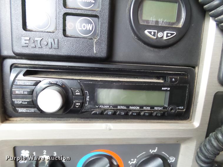 image for item DD2404 2011 Mack CXU613 dump truck