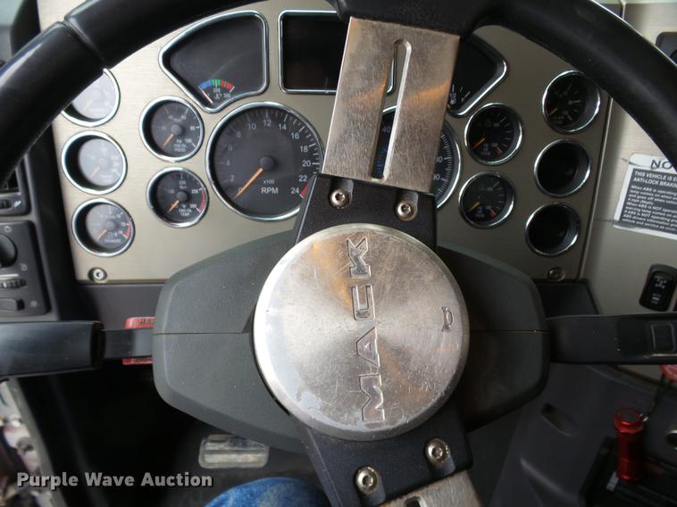 image for item DD2404 2011 Mack CXU613 dump truck