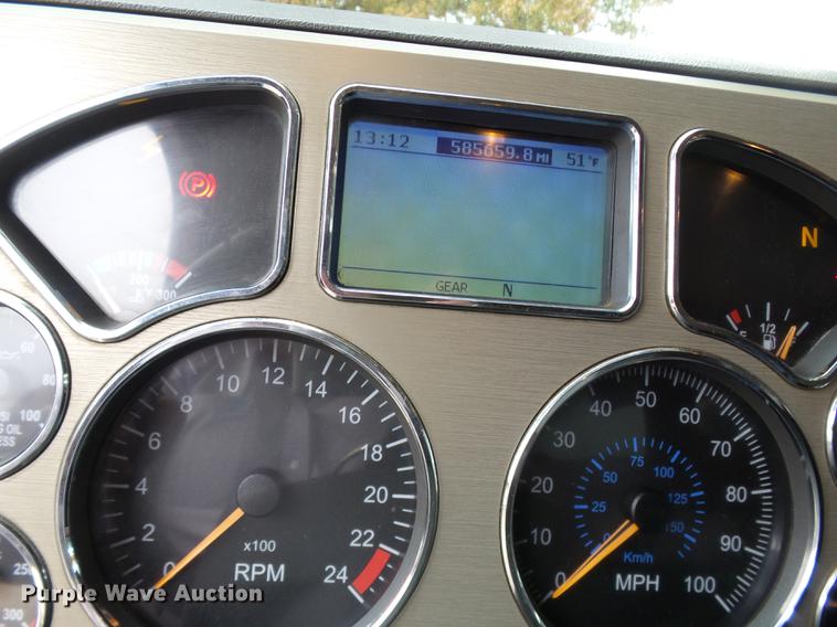 image for item DD2404 2011 Mack CXU613 dump truck