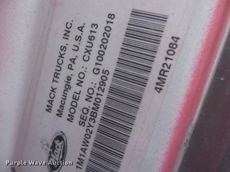 image for item DD2404 2011 Mack CXU613 dump truck