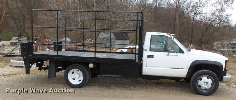 image for item DD2405 1996 Chevrolet 3500HD flatbed pickup truck