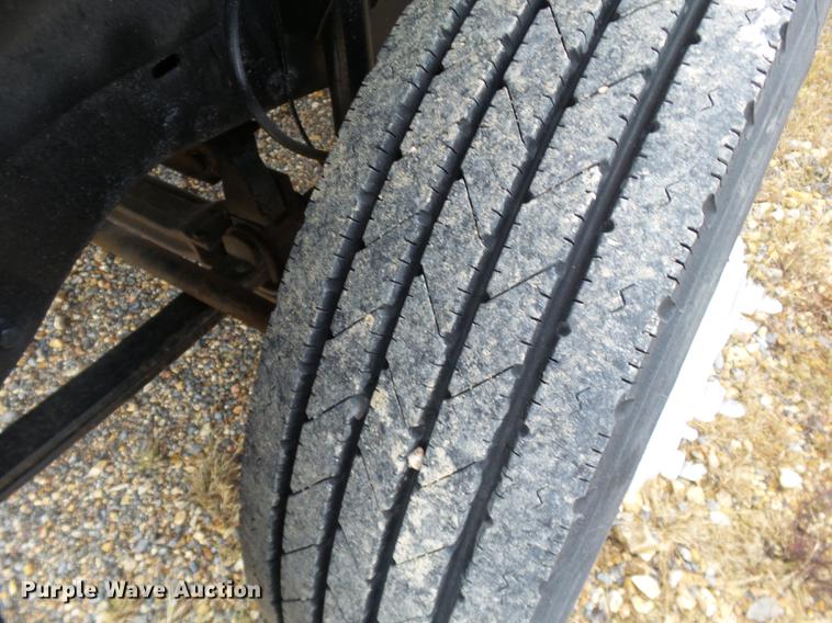 image for item DD2405 1996 Chevrolet 3500HD flatbed pickup truck