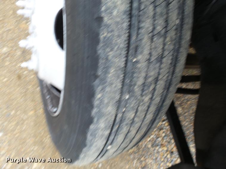 image for item DD2405 1996 Chevrolet 3500HD flatbed pickup truck