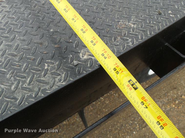 image for item DD2405 1996 Chevrolet 3500HD flatbed pickup truck