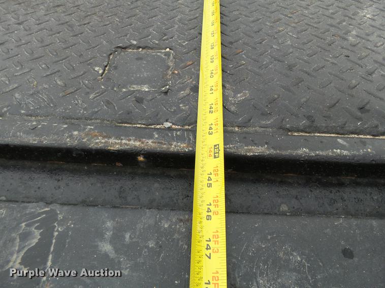 image for item DD2405 1996 Chevrolet 3500HD flatbed pickup truck