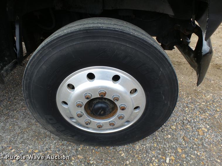 image for item DD2406 1990 Ford FT900 flatbed truck