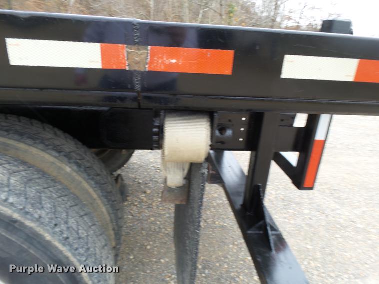 image for item DD2406 1990 Ford FT900 flatbed truck