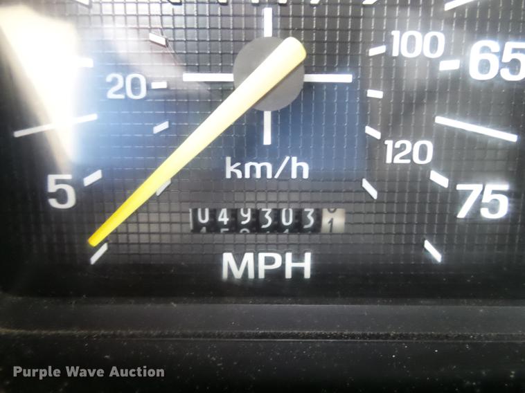 image for item DD2406 1990 Ford FT900 flatbed truck