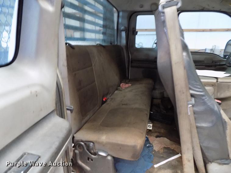 image for item DD3510 2005 Ford F450 Super Duty SuperCab flatbed truck