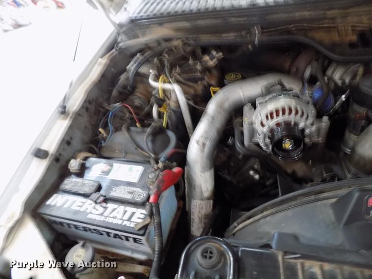 image for item DD3510 2005 Ford F450 Super Duty SuperCab flatbed truck