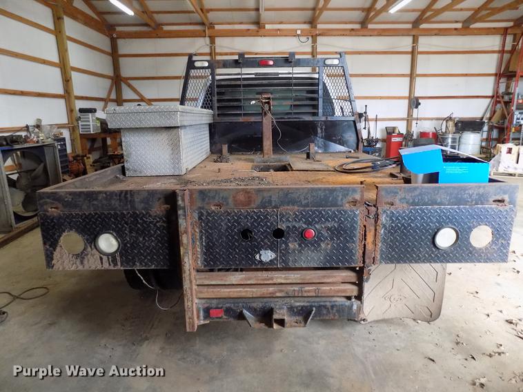 image for item DD3510 2005 Ford F450 Super Duty SuperCab flatbed truck