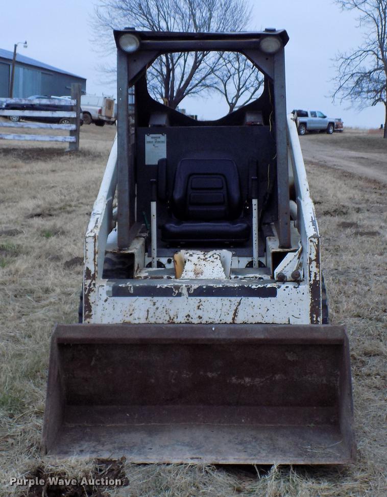 image for item DD3533 1977 Bobcat 530 skid steer