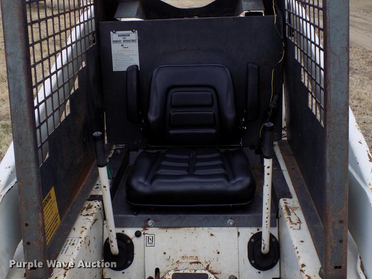 image for item DD3533 1977 Bobcat 530 skid steer