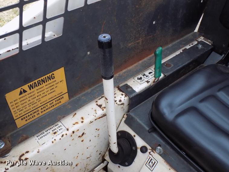 image for item DD3533 1977 Bobcat 530 skid steer