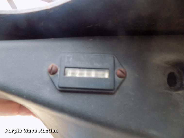 image for item DD3533 1977 Bobcat 530 skid steer