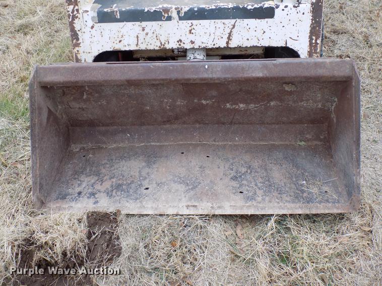image for item DD3533 1977 Bobcat 530 skid steer