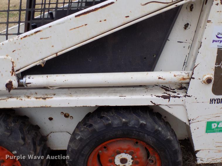 image for item DD3533 1977 Bobcat 530 skid steer