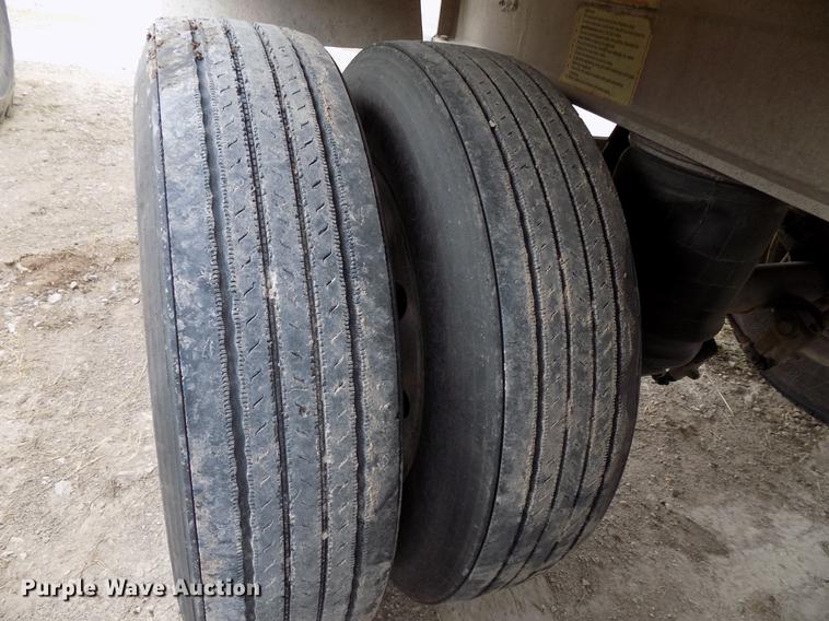 image for item DD3549 1994 Vantage SV-102 end dump trailer