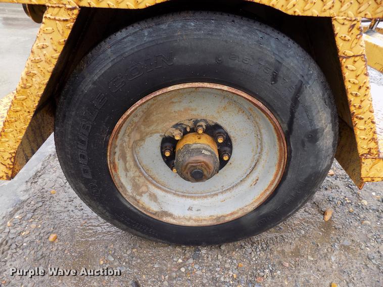 image for item DD3557 2000 Roose Manufacturing Company RR-185 reel trailer