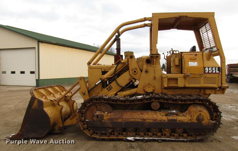 image for item DD3864 1980 Caterpillar 955L track loader