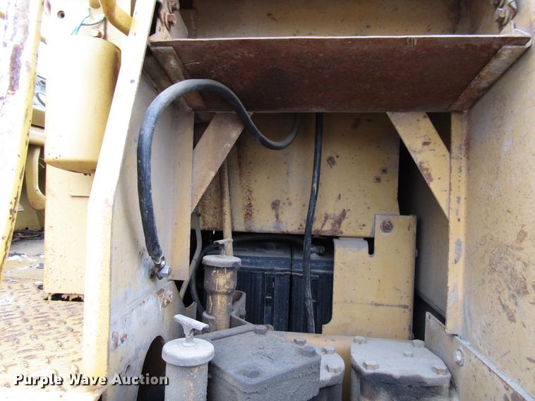 image for item DD3864 1980 Caterpillar 955L track loader