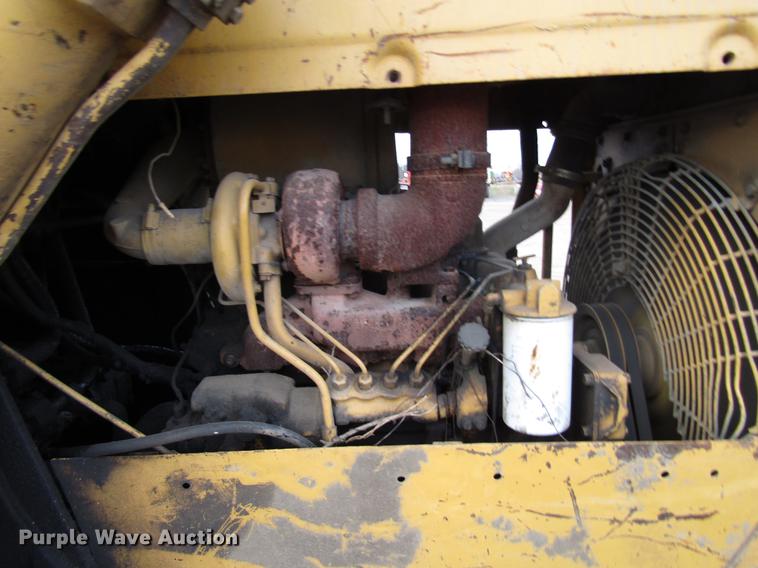 image for item DD3864 1980 Caterpillar 955L track loader