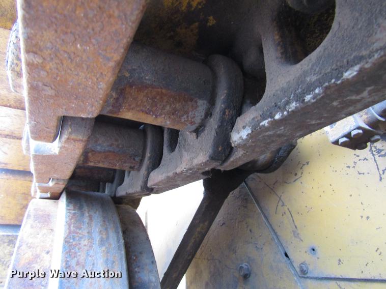 image for item DD3864 1980 Caterpillar 955L track loader