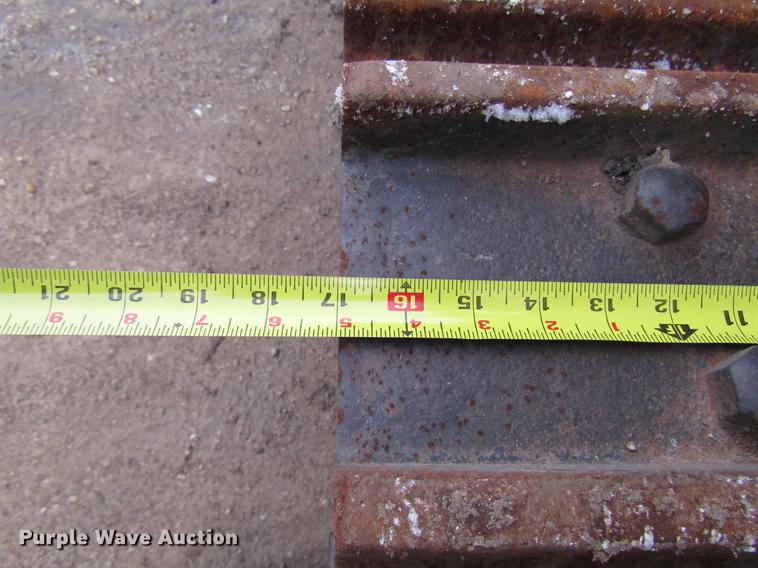 image for item DD3864 1980 Caterpillar 955L track loader