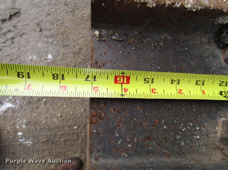 image for item DD3864 1980 Caterpillar 955L track loader