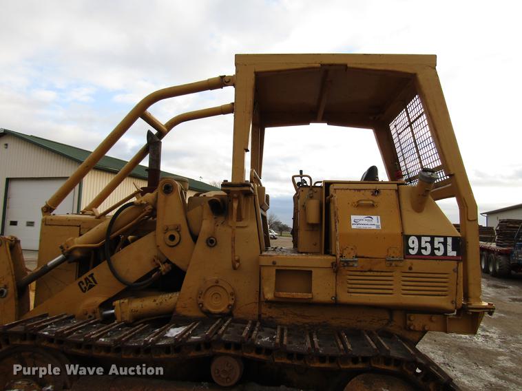 image for item DD3864 1980 Caterpillar 955L track loader
